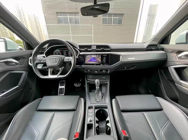 Audi Q3 2024 2024款 40 TFSI 时尚动感型