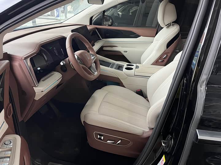 BYD Xia 2025 2025款 DM-i 1.5T 100km 超越型