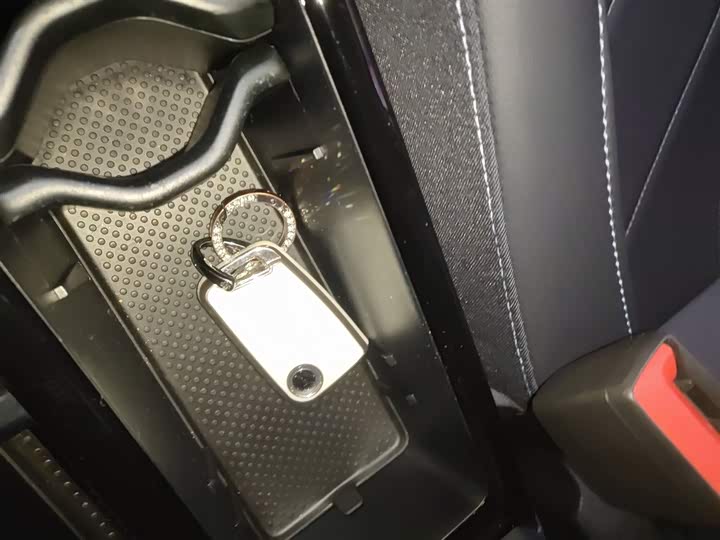 Volkswagen Tharu 2025 2025款 新锐 300TSI 锐享版