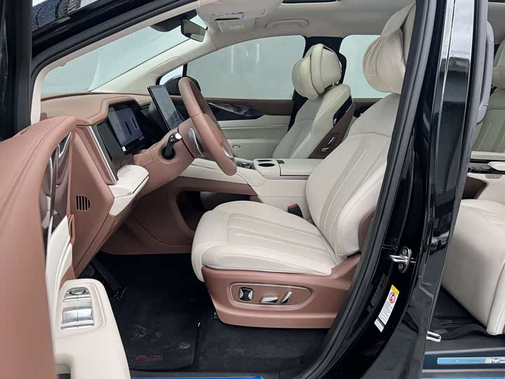 BYD Xia 2025 2025款 DM-i 1.5T 180km 超越型