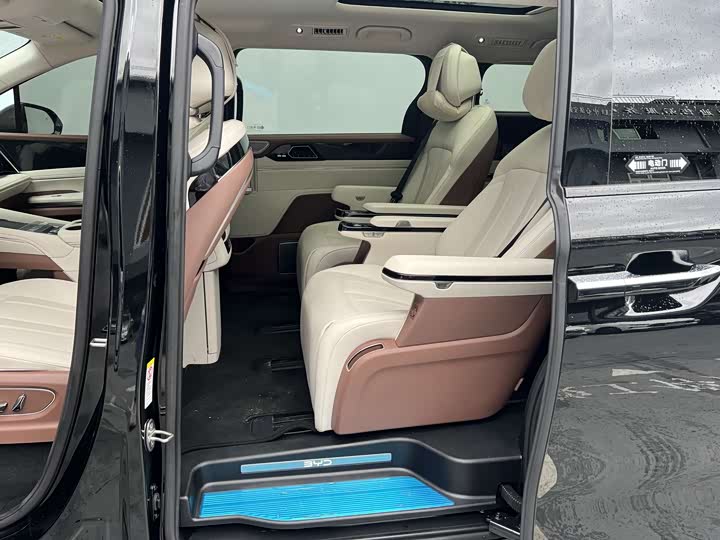 BYD Xia 2025 2025款 DM-i 1.5T 180km 超越型