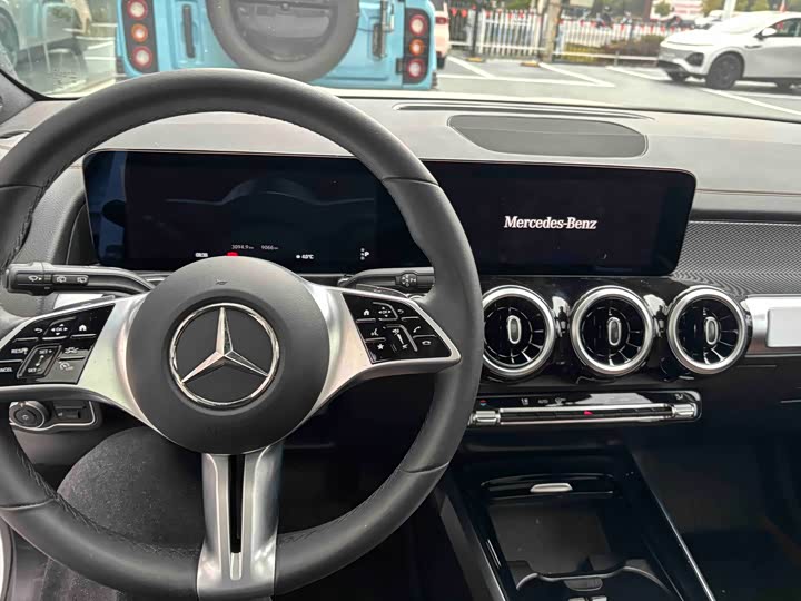 Mercedes-Benz GLB-Class 2024 2024款 改款 GLB 200 动感型