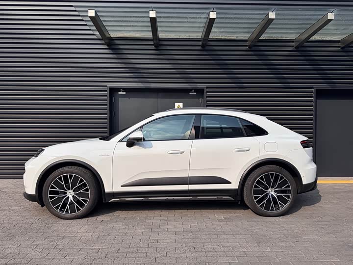 Porsche Macan EV 2025 2025款 Macan 4 劲驰版