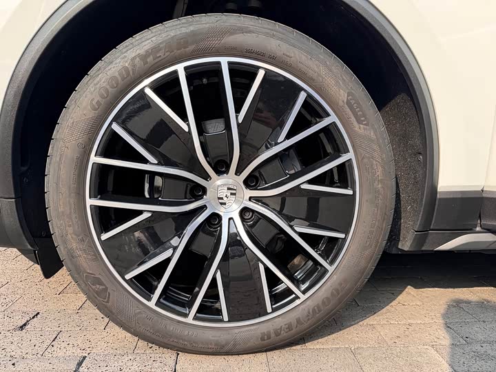 Porsche Macan EV 2025 2025款 Macan 4 劲驰版