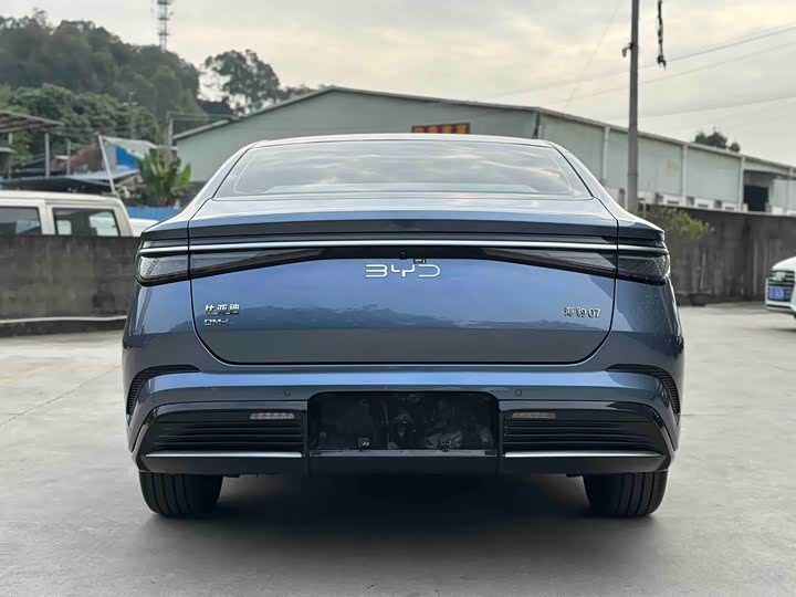 BYD Seal 07 DM-i Hybrid 2025 2025款 DM-i 1.5L 125km 精英型
