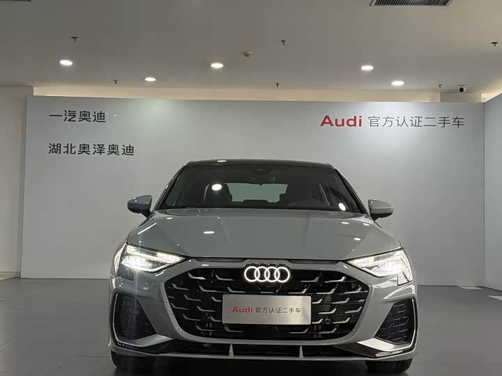 Audi A3 2025 2025款 A3L Limousine 35TFSI 飞驰尊享型
