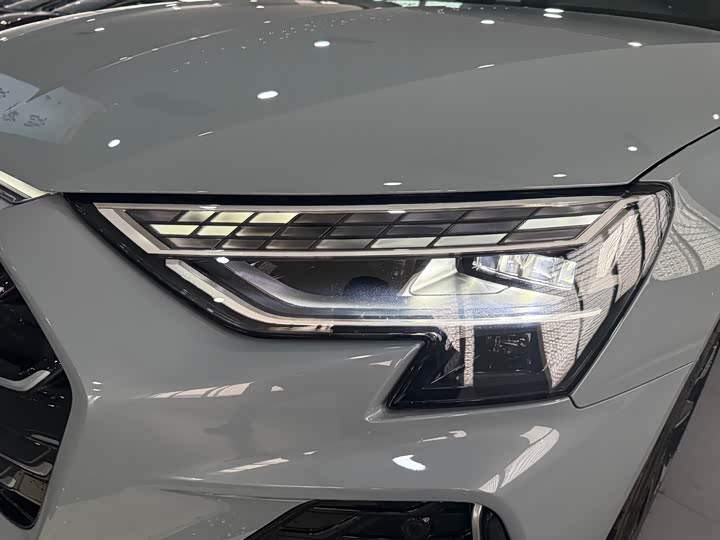 Audi A3 2025 2025款 A3L Limousine 35TFSI 飞驰尊享型