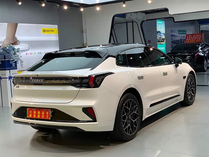 Zeekr 001 2025 2025款 WE版 100kWh 后驱