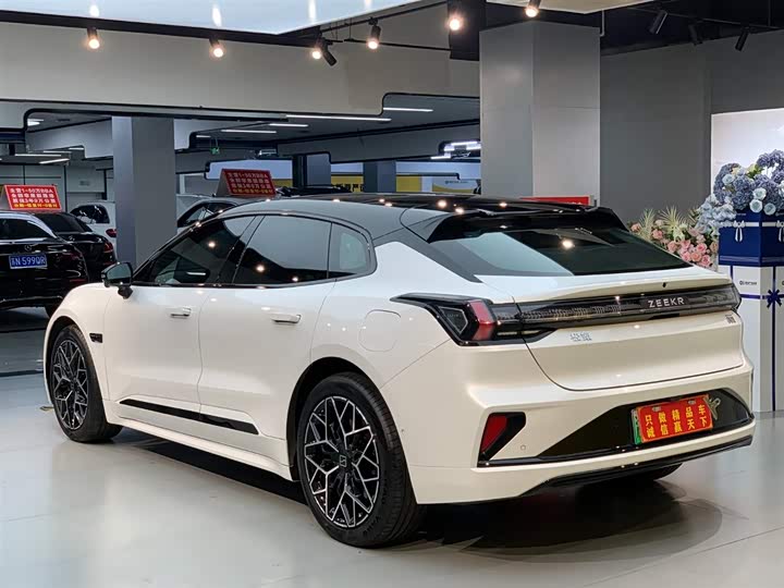 Zeekr 001 2025 2025款 WE版 100kWh 后驱