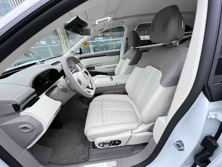 Zeekr 7X 2025 2025款 100kWh 长续航后驱智驾版