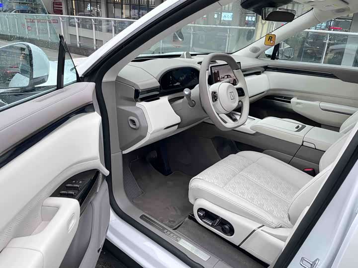 Zeekr 7X 2025 2025款 100kWh 长续航后驱智驾版