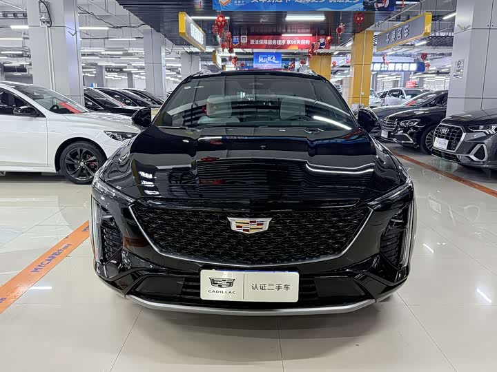 2023 Cadillac GT4