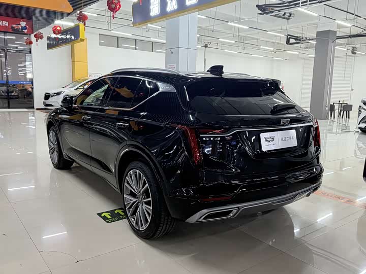 Cadillac GT4 2023 2023款 25T 豪华型