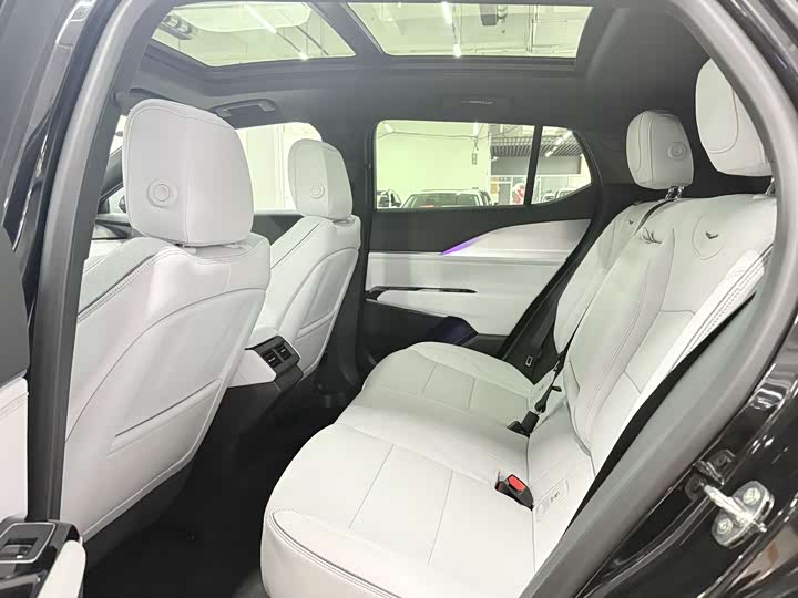 Cadillac GT4 2023 2023款 25T 豪华型