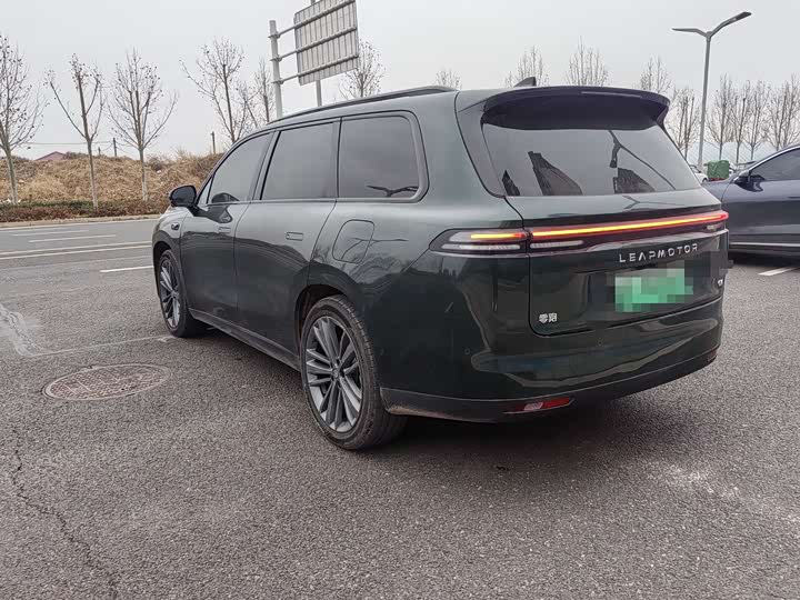 Leapmotor C16 2026 2026款 增程 200尊享版 6座