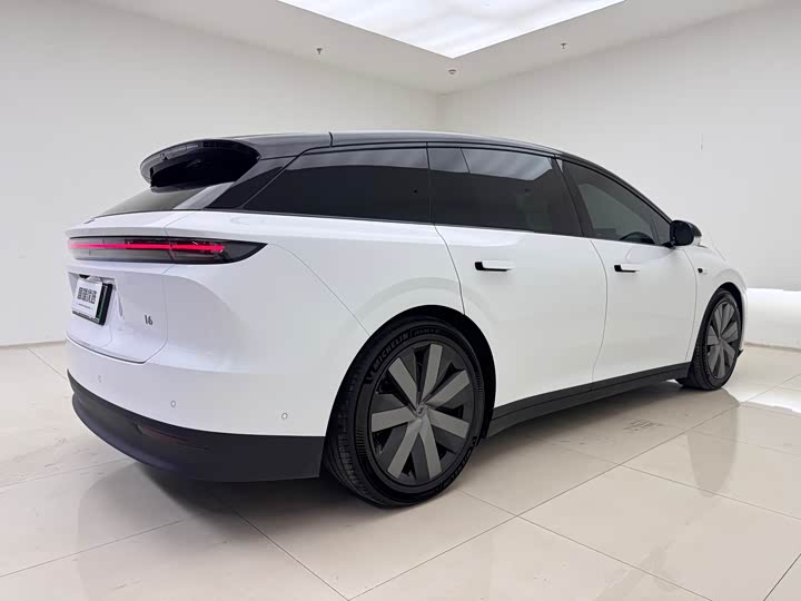 LiXiang i6 2025 2025款 四驱标准版