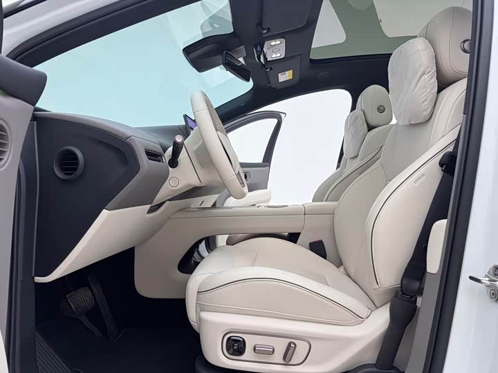 LiXiang i6 2025 2025款 四驱标准版