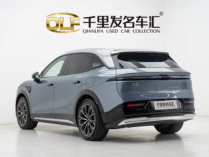 Zeekr 7X 2025 2025款 100kWh 长续航后驱智驾版