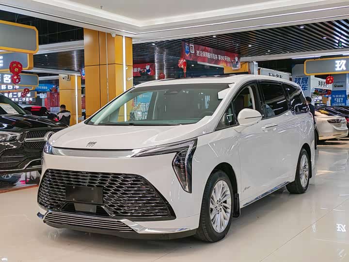 Buick GL8 Century 2025 2025款 2.0T 七座蕴世版