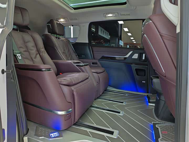 Buick GL8 Century 2025 2025款 2.0T 七座蕴世版