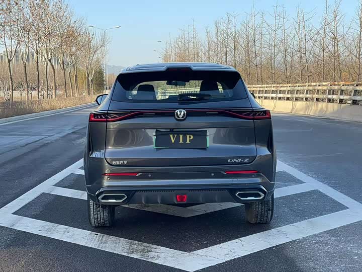 Changan UNI-Z Hybrid 2024 2024款 蓝鲸智电iDD 125km 卓越型