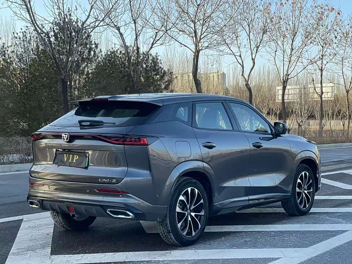 Changan UNI-Z Hybrid 2024 2024款 蓝鲸智电iDD 125km 卓越型