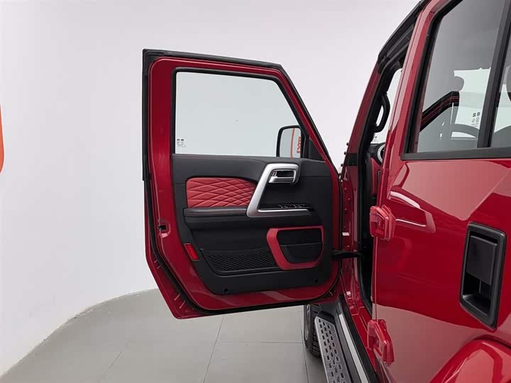 BAIC Beijing BJ40 2024 2024款 2.0T 城市猎人荣耀版