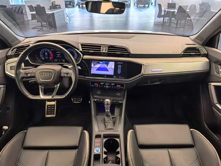 Audi Q3 2024 2024款 40 TFSI 时尚动感型