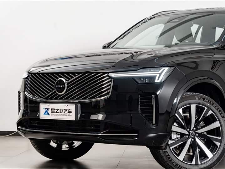 Volvo XC90 2025 2025款 改款 B5 智逸豪华版 5座