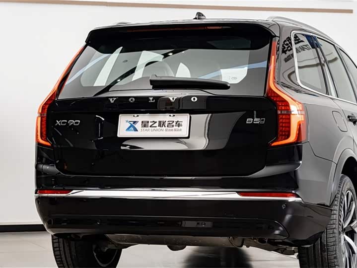 Volvo XC90 2025 2025款 改款 B5 智逸豪华版 5座