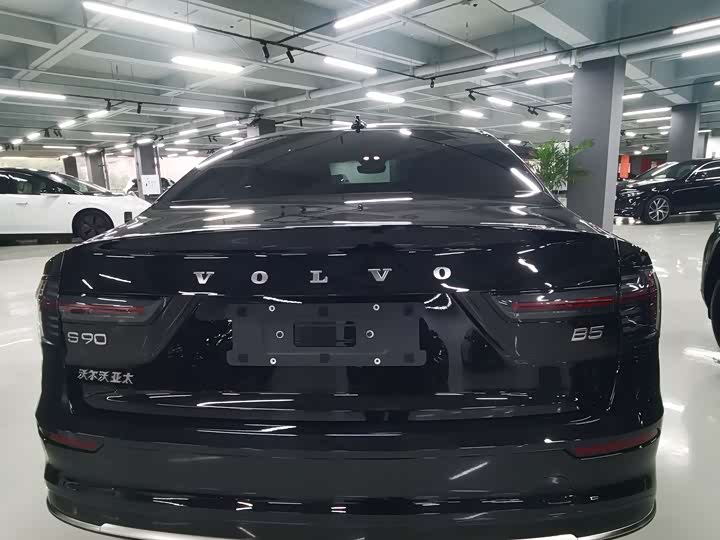 Volvo S90 2026 2026款 B5 智远豪华版