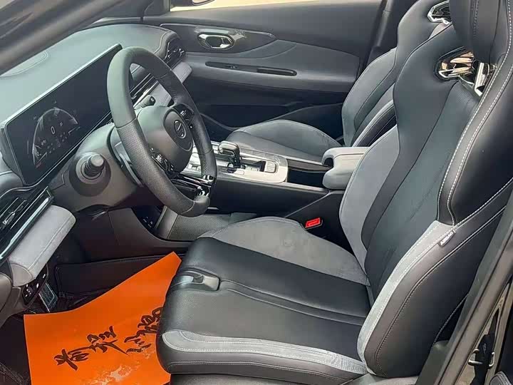 GAC Trumpchi Empow R 2024 2024款 400T 自动 影豹R MAX版