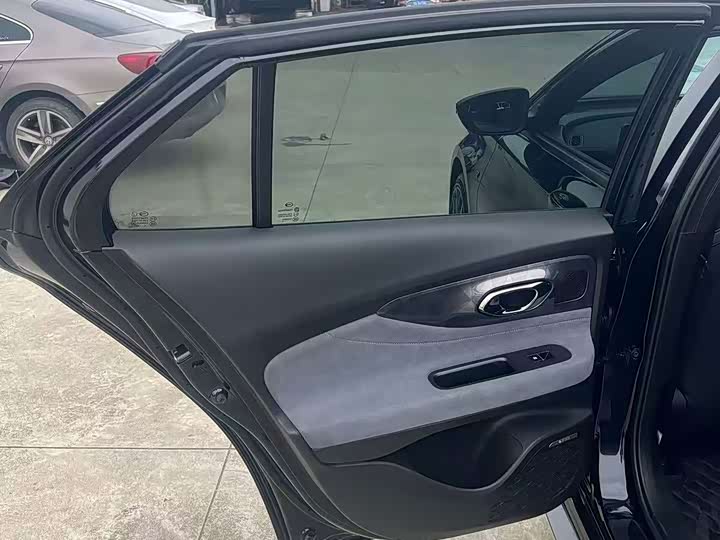 GAC Trumpchi Empow R 2024 2024款 400T 自动 影豹R MAX版