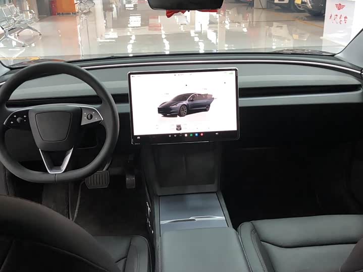 Tesla Model 3 2025 2025款 后轮驱动版