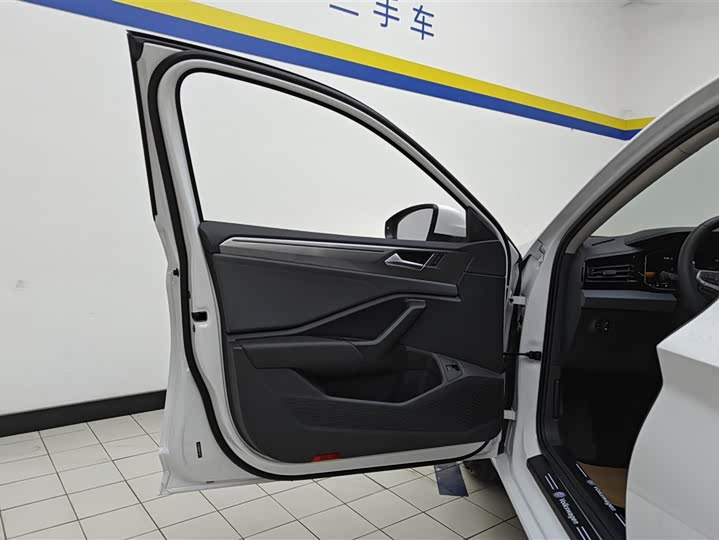 Volkswagen Sagitar L 2024 2024款 200TSI DSG飞越版