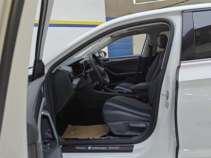 Volkswagen Sagitar L 2024 2024款 200TSI DSG飞越版