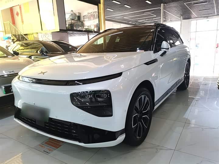 2025 XPeng G9