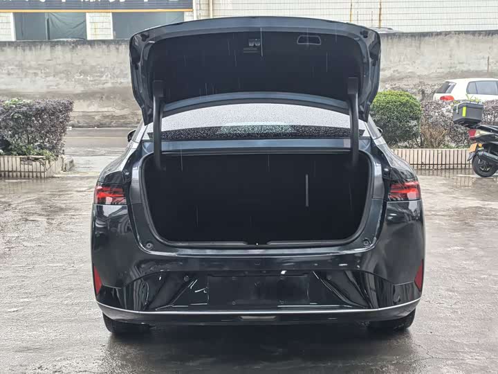 XPeng P5 2022 2022款 550E