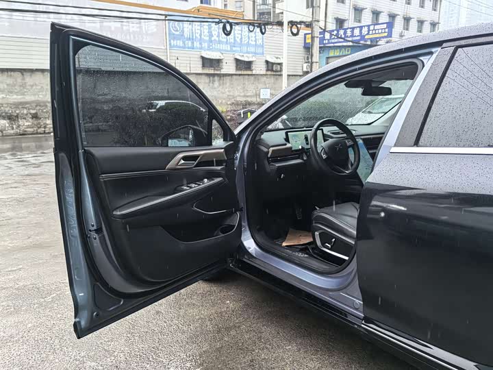 XPeng P5 2022 2022款 550E