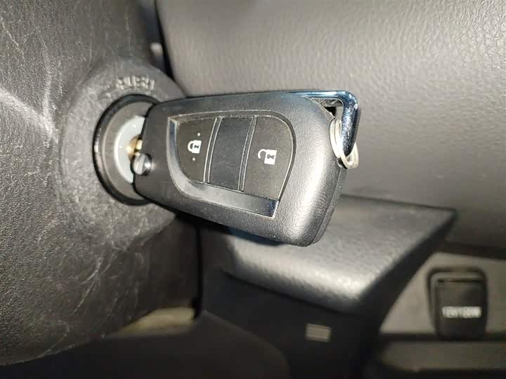 Toyota Izoa 2021 2021款 2.0L 奕行版