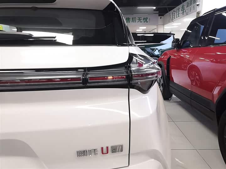 Hozon U 2023 2023款 哪吒U-Ⅱ 500 U秀版 磷酸铁锂