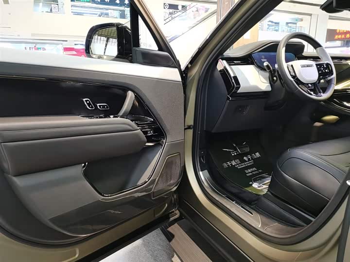 Land Rover Range Rover Sport 2024 2024款 4.4 V8 SV Edition One