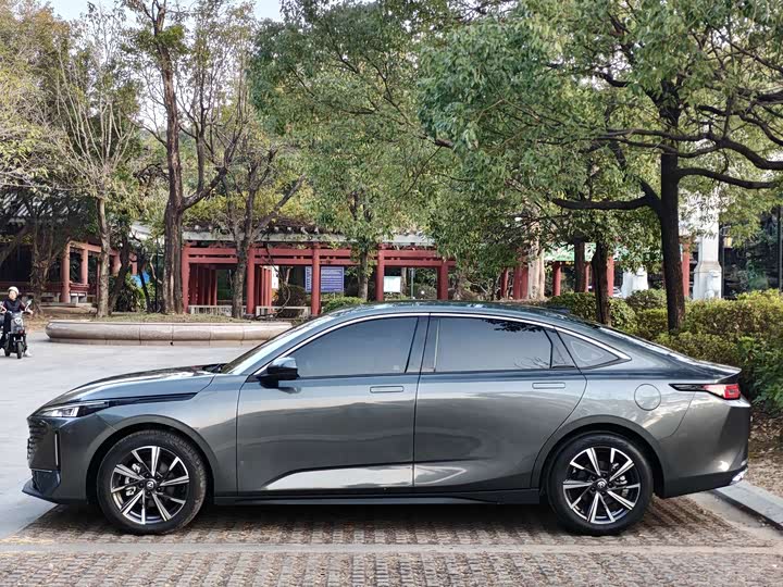 Changan Yida 2023 2023款 蓝鲸NE 1.5T GDI DCT领航型