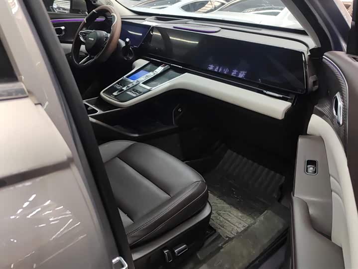 Haval Ruge Max 2023 2023款 1.5L Hi4 105 四驱智能旗舰版