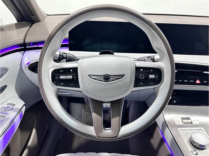 Genesis GV70 2025 2025款 2.5T 四驱旗舰版