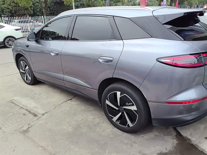 2025 BYD Sea Lion 06 Hybrid/EV