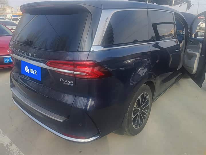 Roewe iMax 8 2022 2022款 400TGI 欢聚版