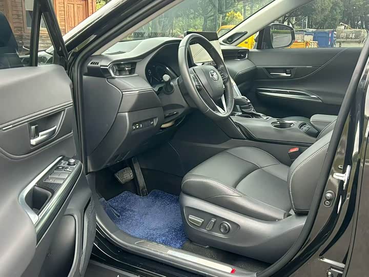 Toyota Venza 2024 2024款 2.0L CVT两驱尊贵版