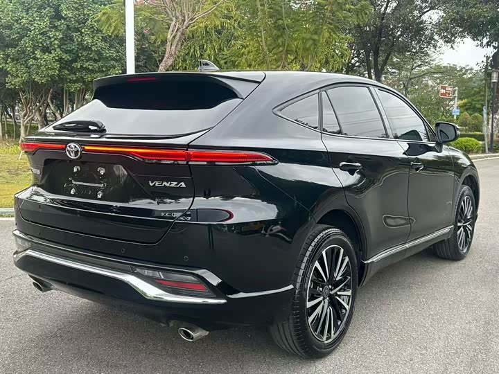 Toyota Venza 2024 2024款 2.0L CVT两驱尊贵版
