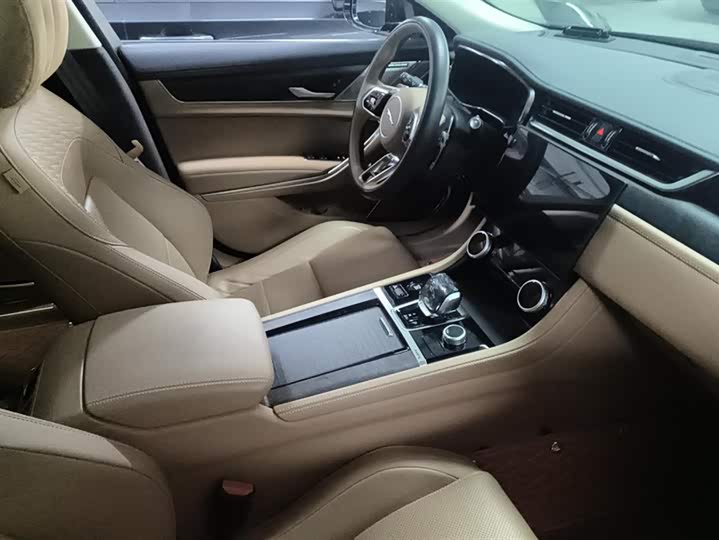Jaguar XF L 2024 2024款 2.0T P250 两驱尊享豪华版